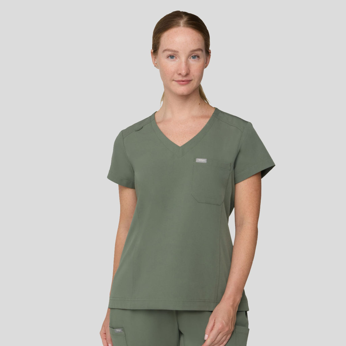 Tempo Women's 1 Pocket Top | Olive